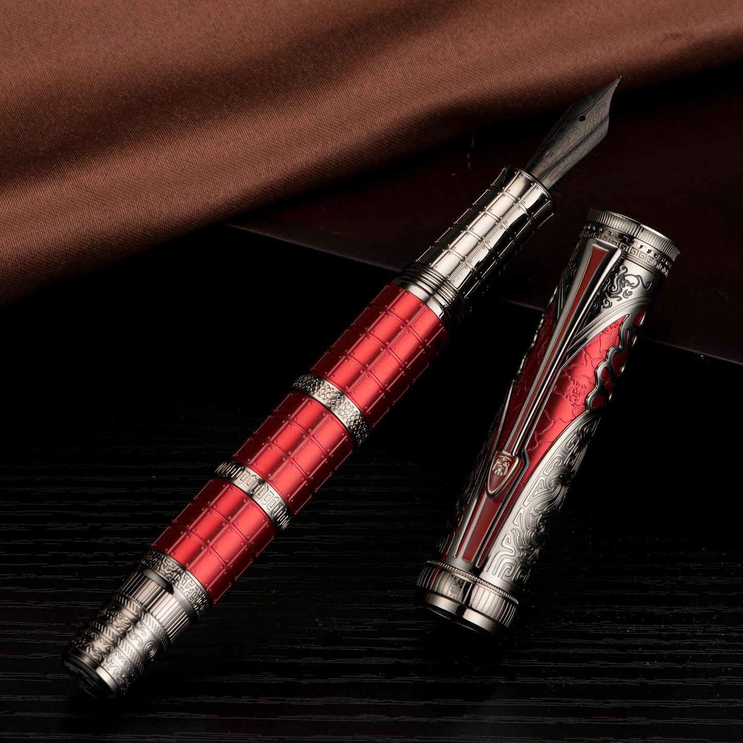 D5 Qin Dynasty Fountain Pen - Retro Chinese Totem Engraving, Smooth Writing - Pen Box Set