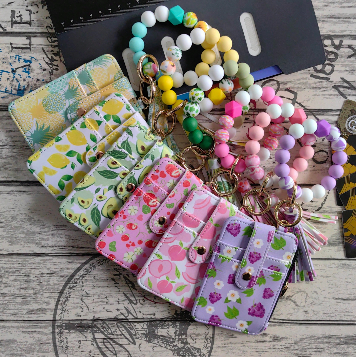 Fruit Print Cardholder Wallet & Silicone Bracelet Keychain Lightweight Transparent Anti-Theft Design