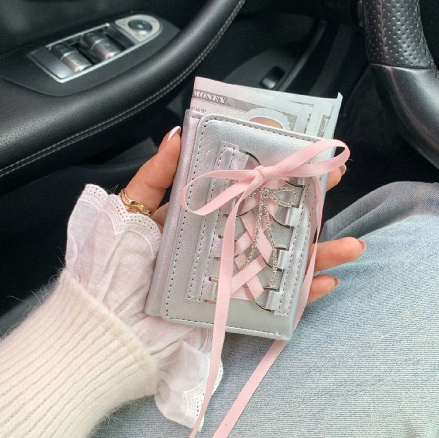 Pink Bowknot Short Wallet for Women – Cute Compact Wallet with Card Holder & Coin Pocket