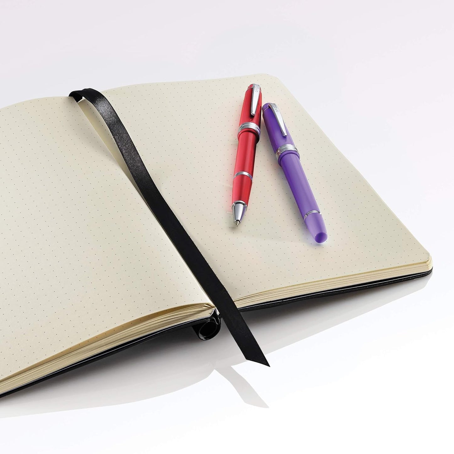 Cross Bailey Light Polished Resin Refillable Extra Fountain Pen