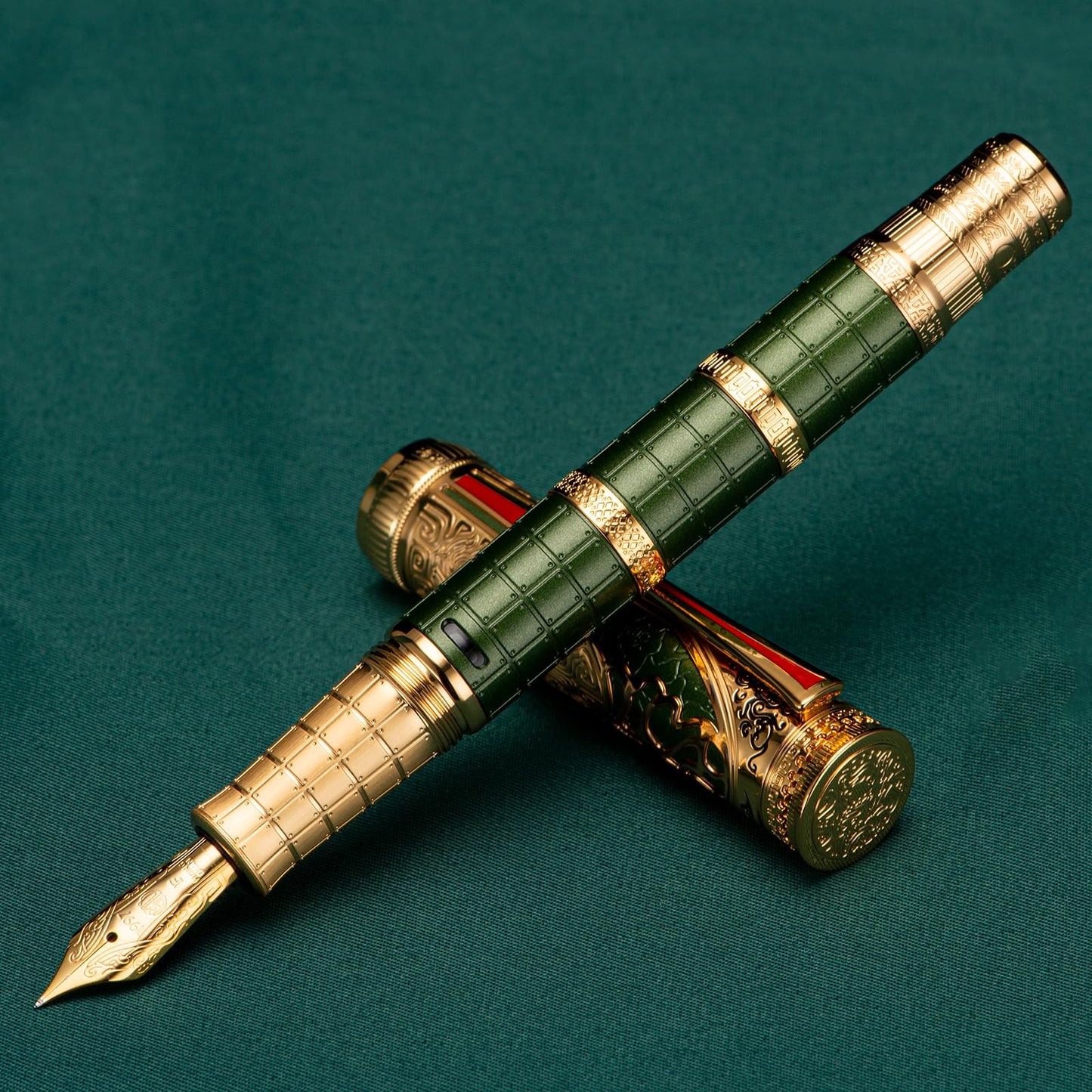 D5 Qin Dynasty Fountain Pen - Retro Chinese Totem Engraving, Smooth Writing - Pen Box Set