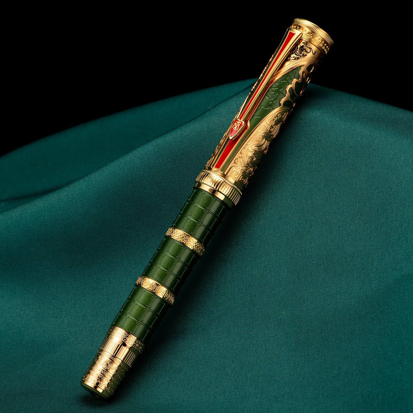 D5 Qin Dynasty Fountain Pen - Retro Chinese Totem Engraving, Smooth Writing - Pen Box Set