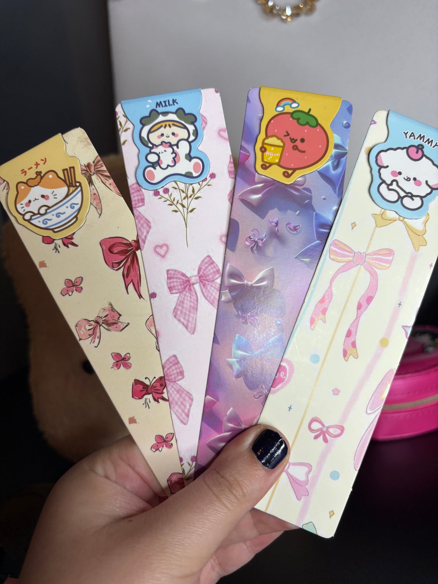 Regular bookmark and magnetic bookmark bundle, Random