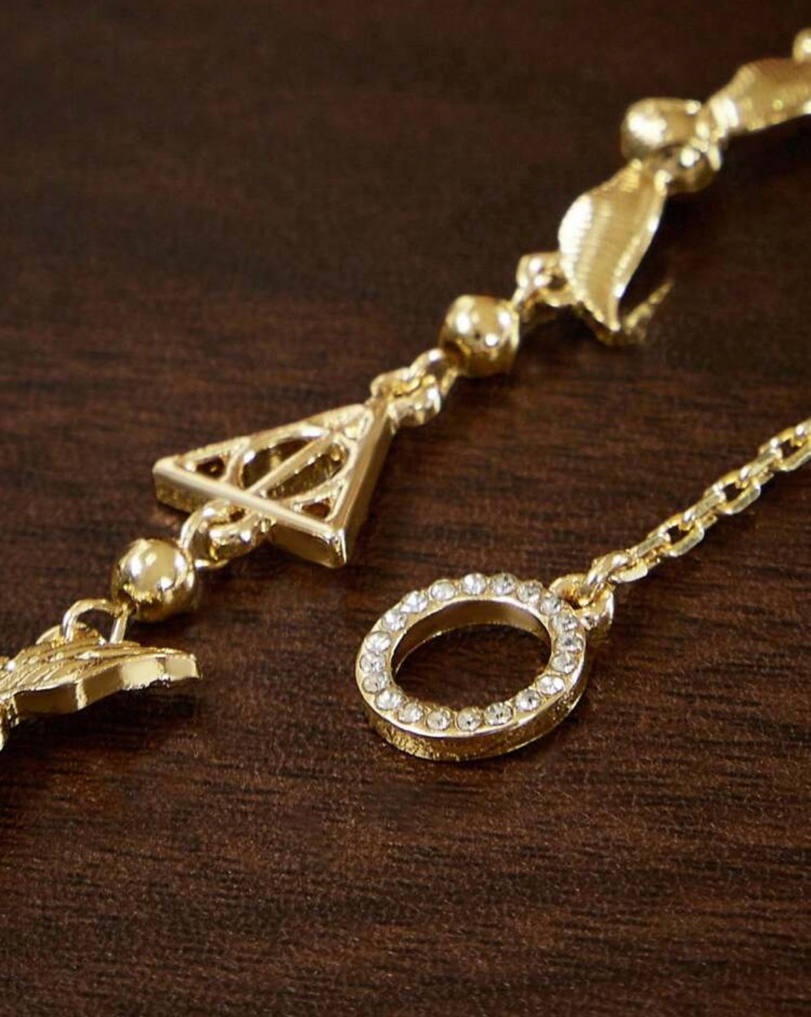 2pcs
Set Adjustable Size Zinc Alloy Necklace And Bracelet Gold-Tone Gift Set, Suitable For Gifts, Collection, Memento: Golden Snitch, Deathly Hallows, Hedwig