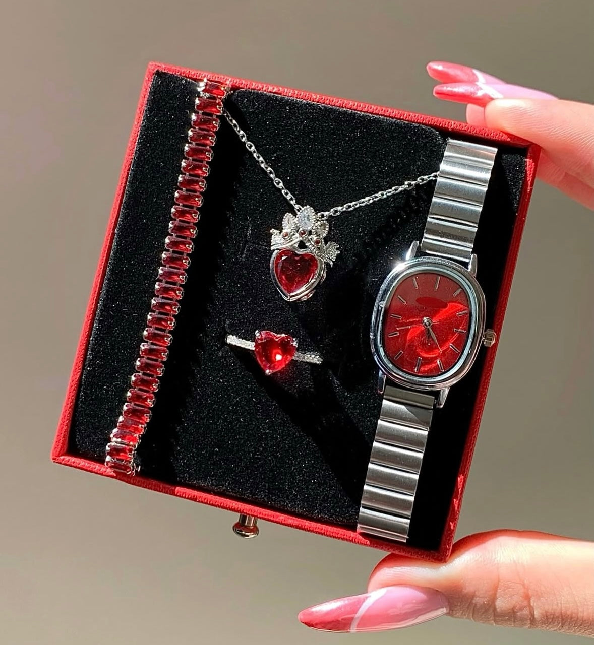 Color-Themed Random Jewelry Box – 6-Piece Set with Matching Accessorie ...
