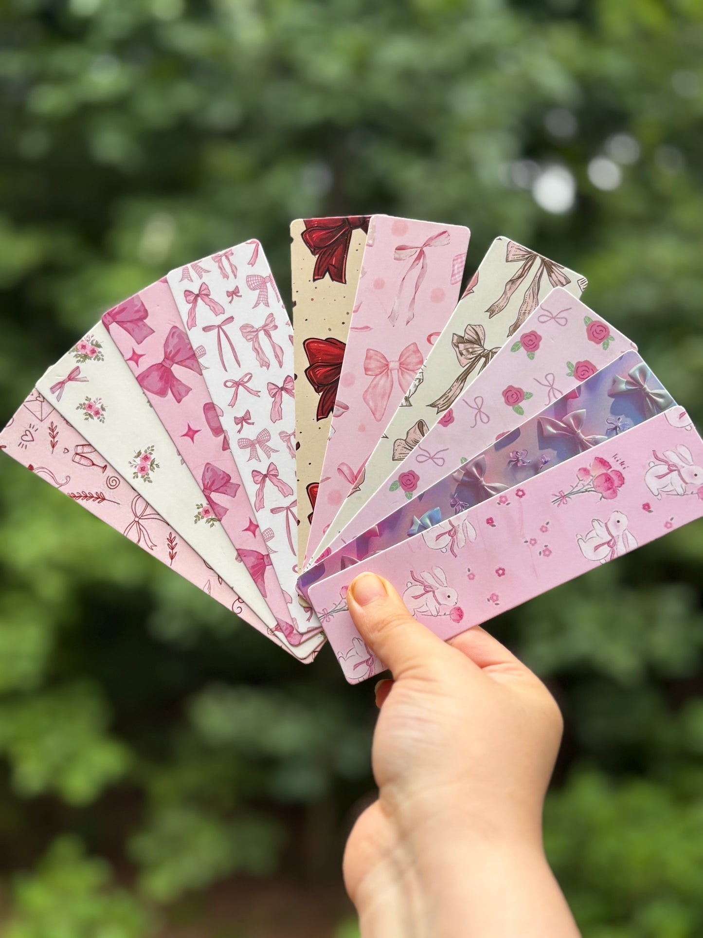 1pc Cute Aesthetic Bookmark| Random Design, Fun Gift for Book Lovers & Students