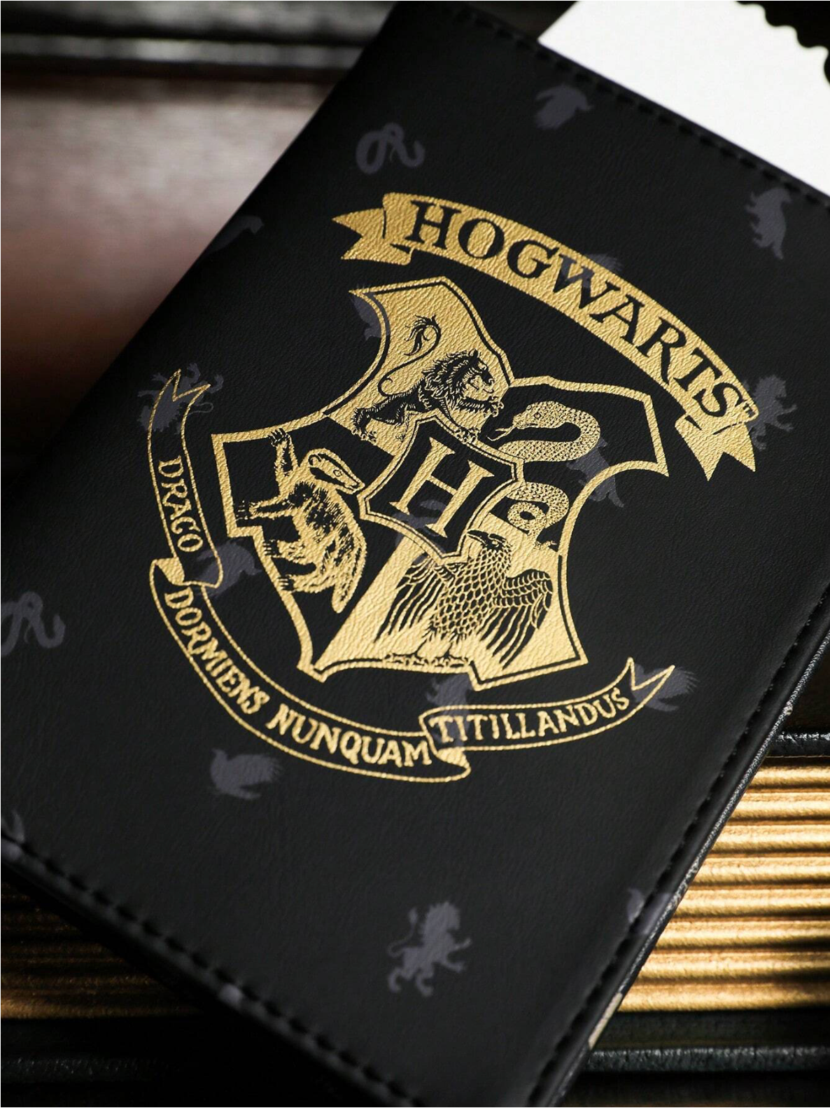 Harrypotter Hogwarts Letter Graphic Black Pu Passport Holder