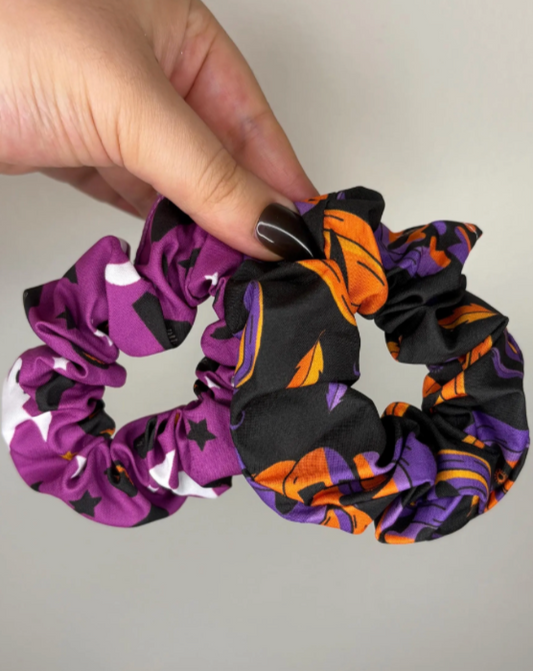 Halloween Hair Tie – Random Color Elastic Scrunchie with Festive Pumpkin and Ghost Designs