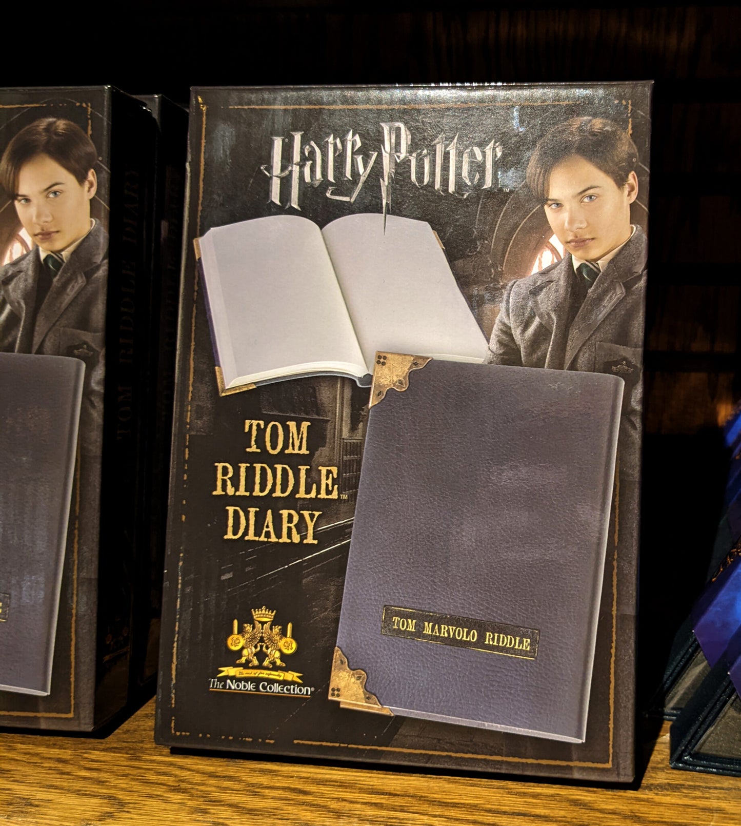 The Noble Collection Harry Potter Tom Riddle Diary Replica with Prestige Quill